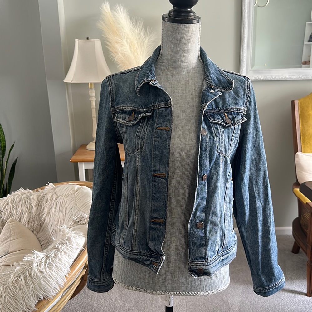 ☘️Junior’s American Eagle Jean Jacket